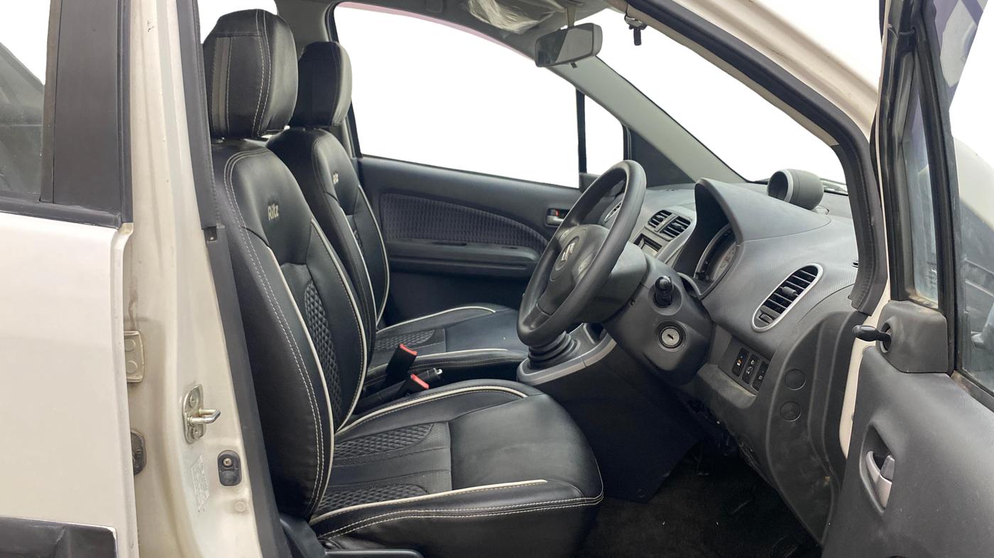 2015 Maruti Ritz VXI, Petrol, Manual, 46,076 km, Right Side Front Door Cabin