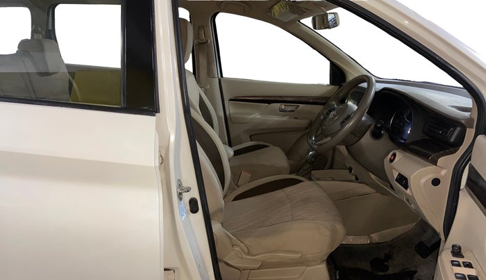 2020 Maruti Ertiga ZXI AT SHVS, Petrol, Automatic, 81,297 km, Right Side Front Door Cabin