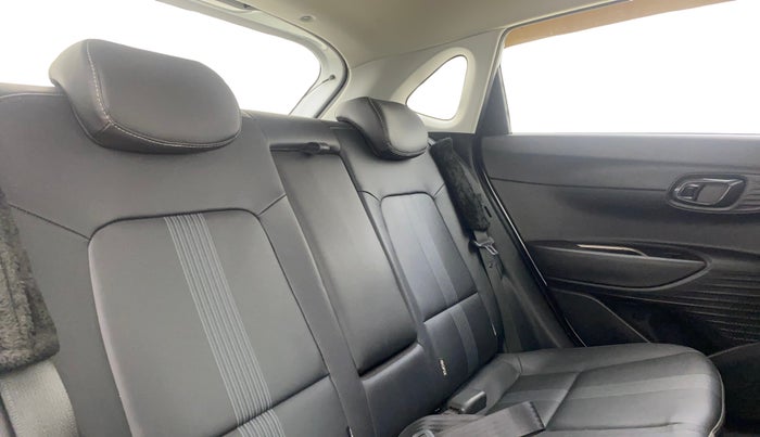 2021 Hyundai NEW I20 ASTA (O) 1.0 TURBO GDI DCT, Petrol, Automatic, 31,681 km, Right Side Rear Door Cabin