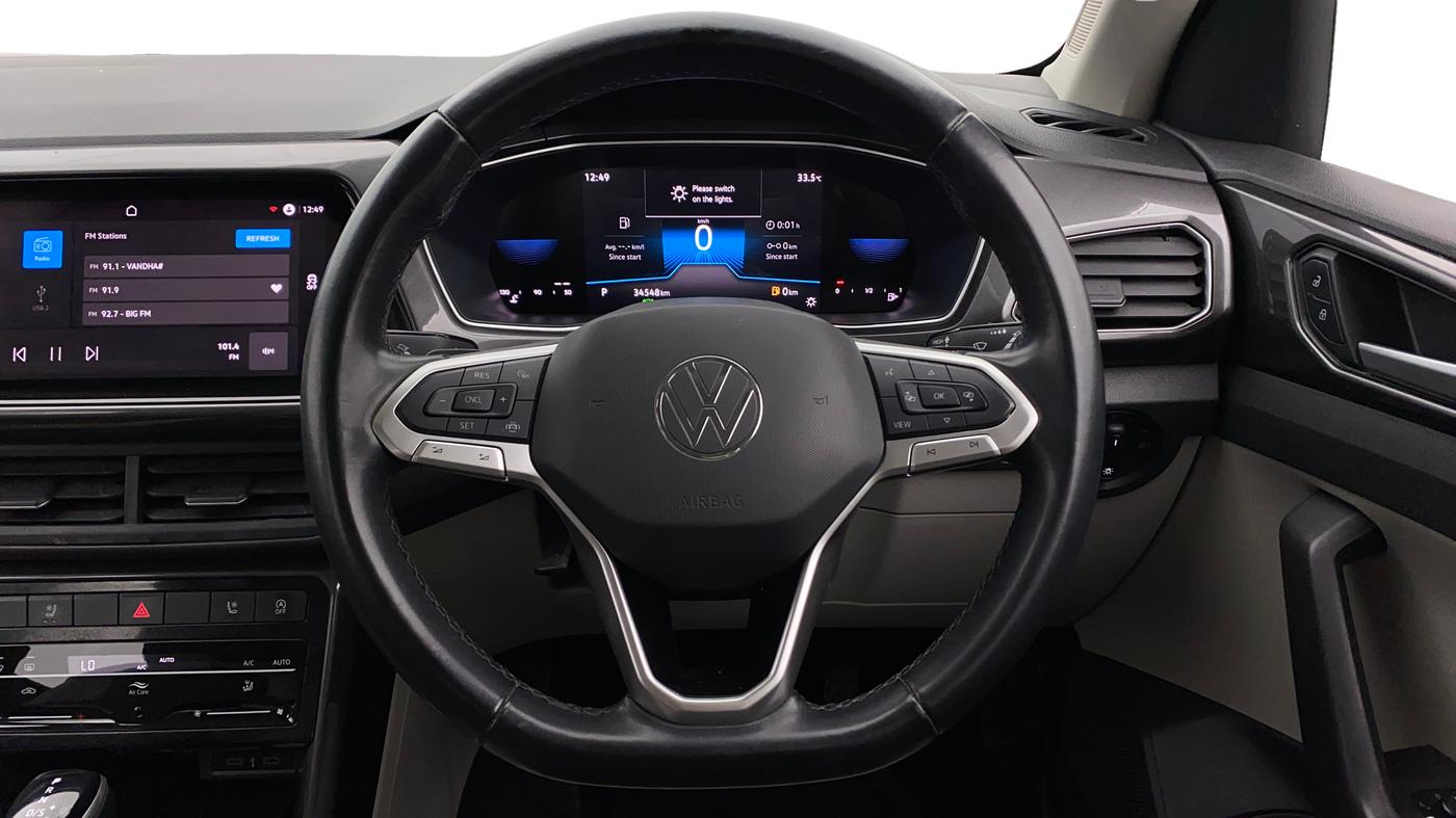 2023 Volkswagen TAIGUN TOPLINE 1.0 TSI AT, Petrol, Automatic, 34,848 km, Steering Wheel Close Up