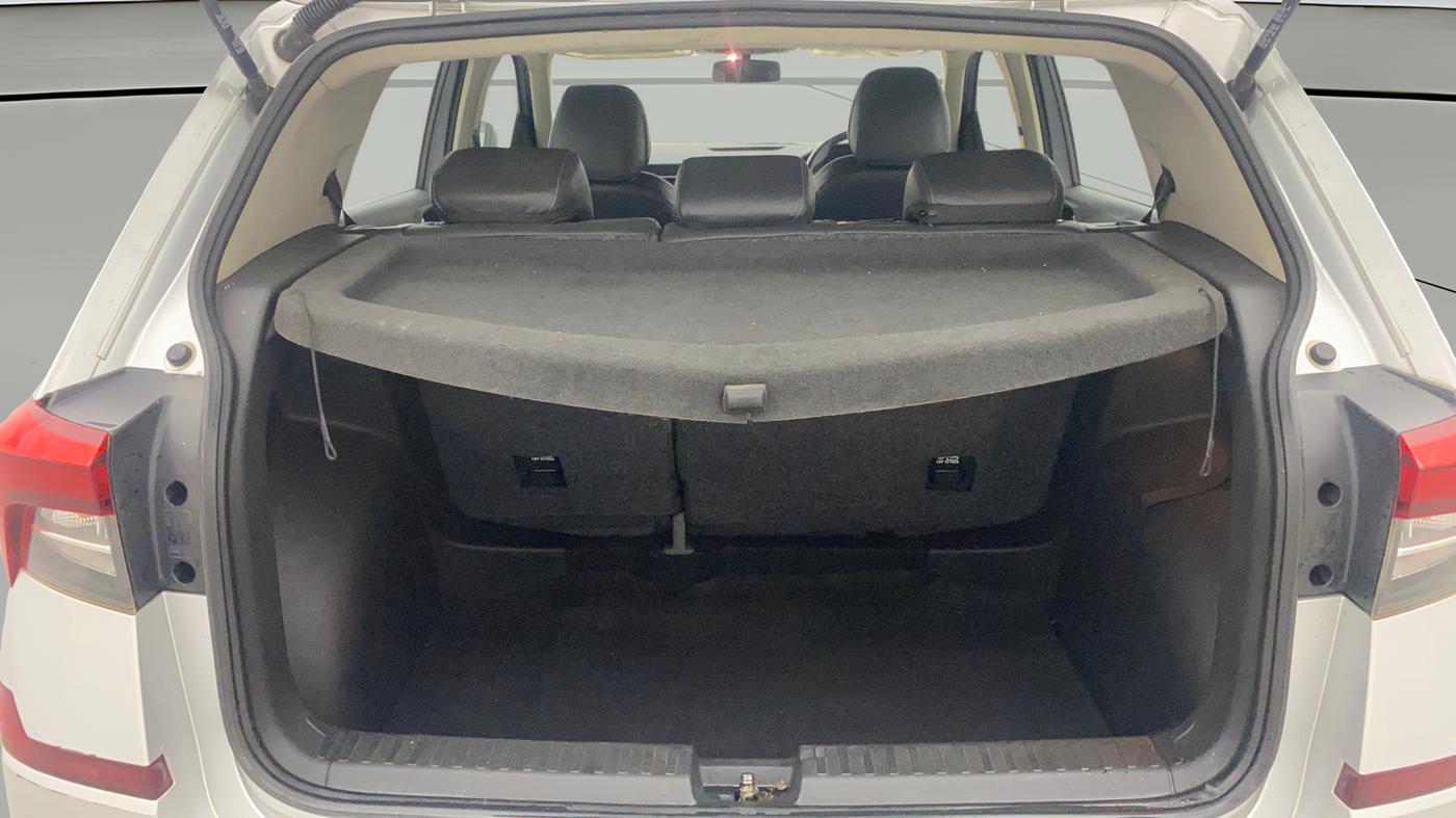 2021 Skoda KUSHAQ AMBITION 1.0L TSI MT, Petrol, Manual, 1,47,180 km, Boot Open Zoomed View