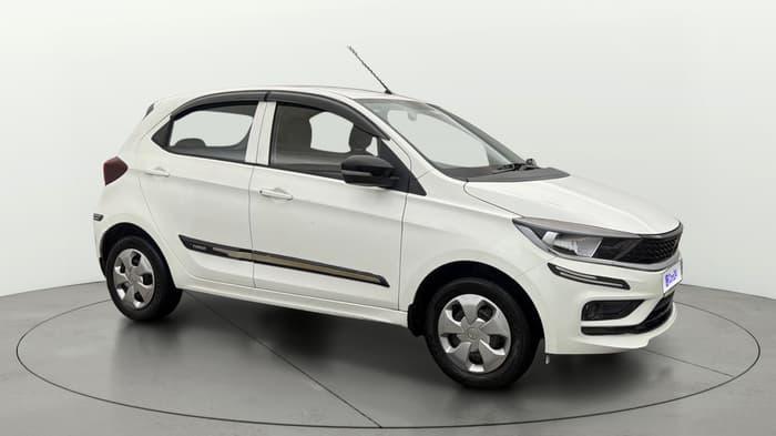 2023 Tata Tiago XT (O) PETROL, Petrol, Manual, 11,828 km, Right Front Diagonal