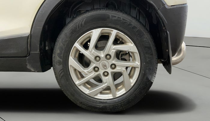 2022 Mahindra XUV300 W8 1.2 PETROL, Petrol, Manual, 45,817 km, Left Rear Wheel