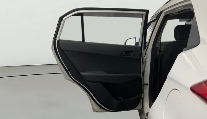 2016 Hyundai Creta E PLUS 1.6 PETROL, CNG, Manual, 1,25,577 km, LHS Rear Door