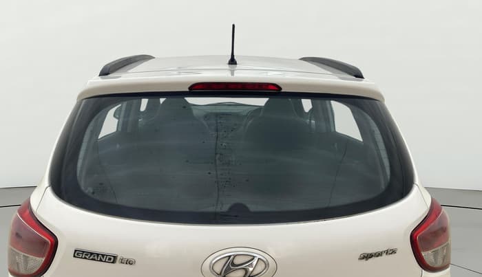 2017 Hyundai Grand i10 SPORTZ (O) AT 1.2 KAPPA VTVT, Petrol, Automatic, 31,831 km, Rear Windshield