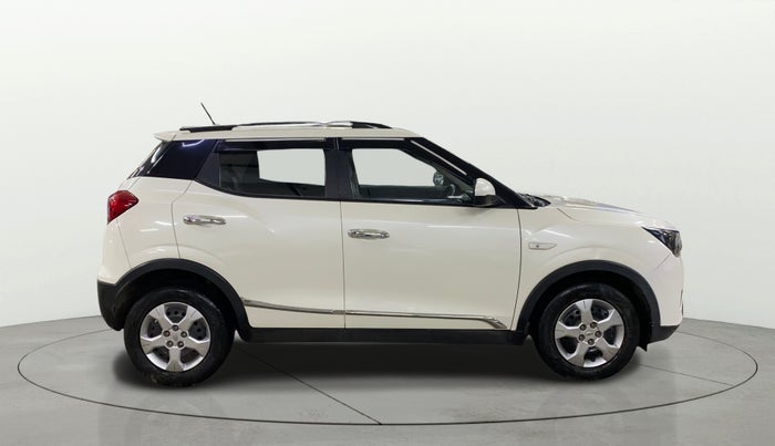 2022 Mahindra XUV300 W6 1.5 DIESEL AMT, Diesel, Automatic, 24,304 km, Right Side View
