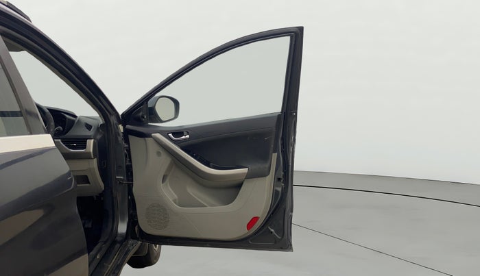 2019 Tata NEXON XZ PLUS DIESEL, Diesel, Manual, 1,07,991 km, RHS Front Door