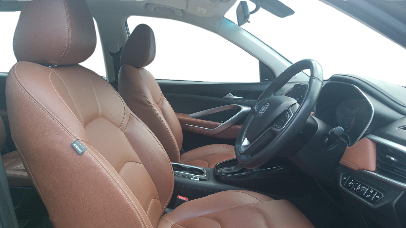 2020 MG HECTOR PLUS SHARP 1.5 PETROL TURBO DCT 6-STR, Petrol, Automatic, 41,658 km, Right Side Front Door Cabin