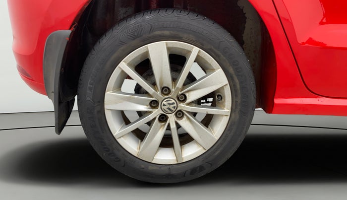 2014 Volkswagen Polo HIGHLINE1.2L, Petrol, Manual, 63,715 km, Right Rear Wheel