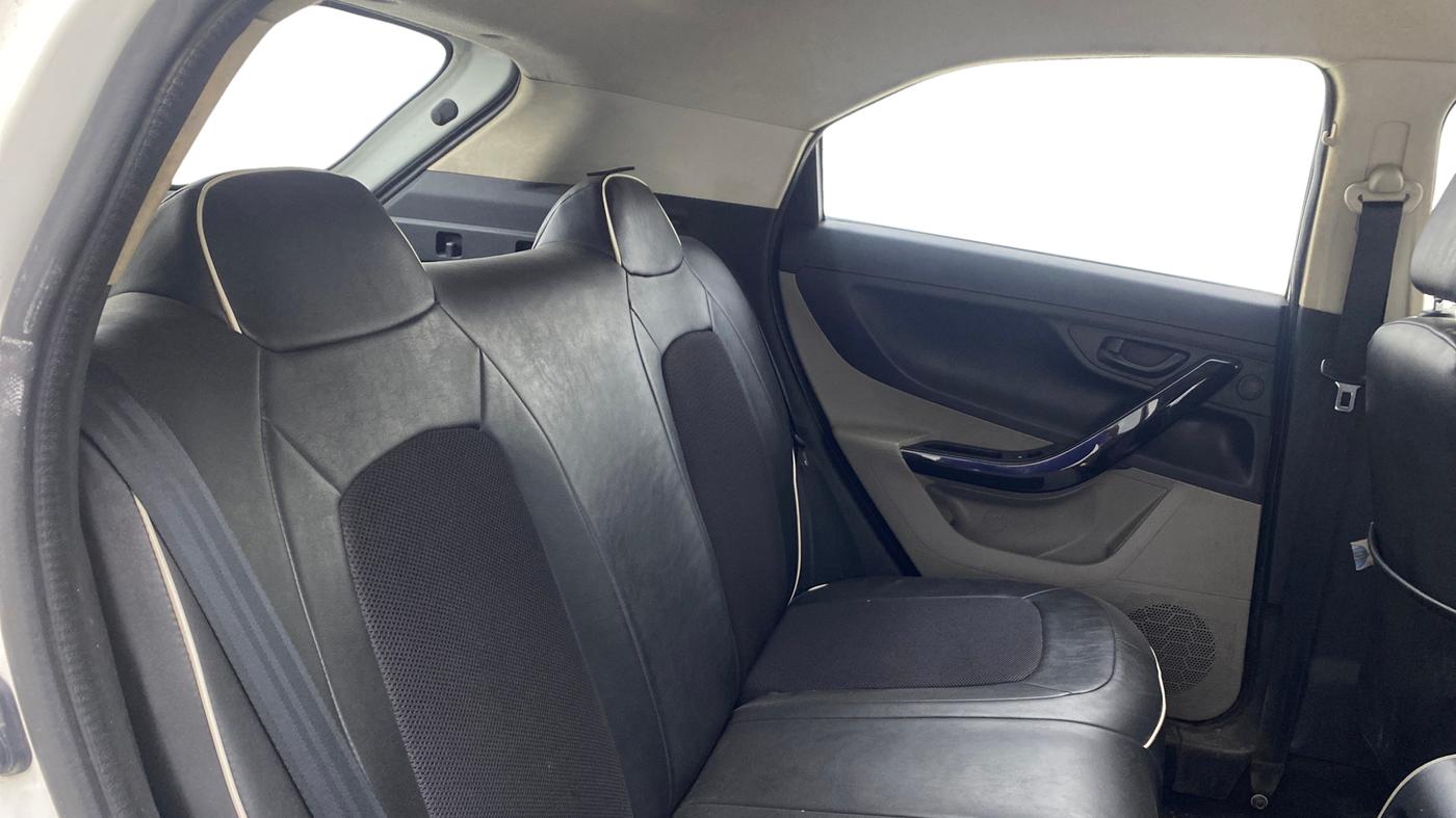 2018 Tata NEXON XM PETROL, Petrol, Manual, 42,094 km, Right Side Rear Door Cabin