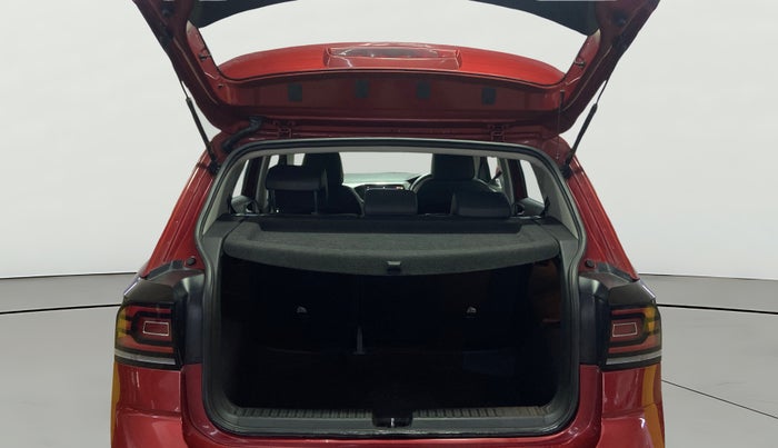 2022 Volkswagen TAIGUN TOPLINE 1.0 TSI MT, Petrol, Manual, 65,699 km, Boot Open Zoomed View