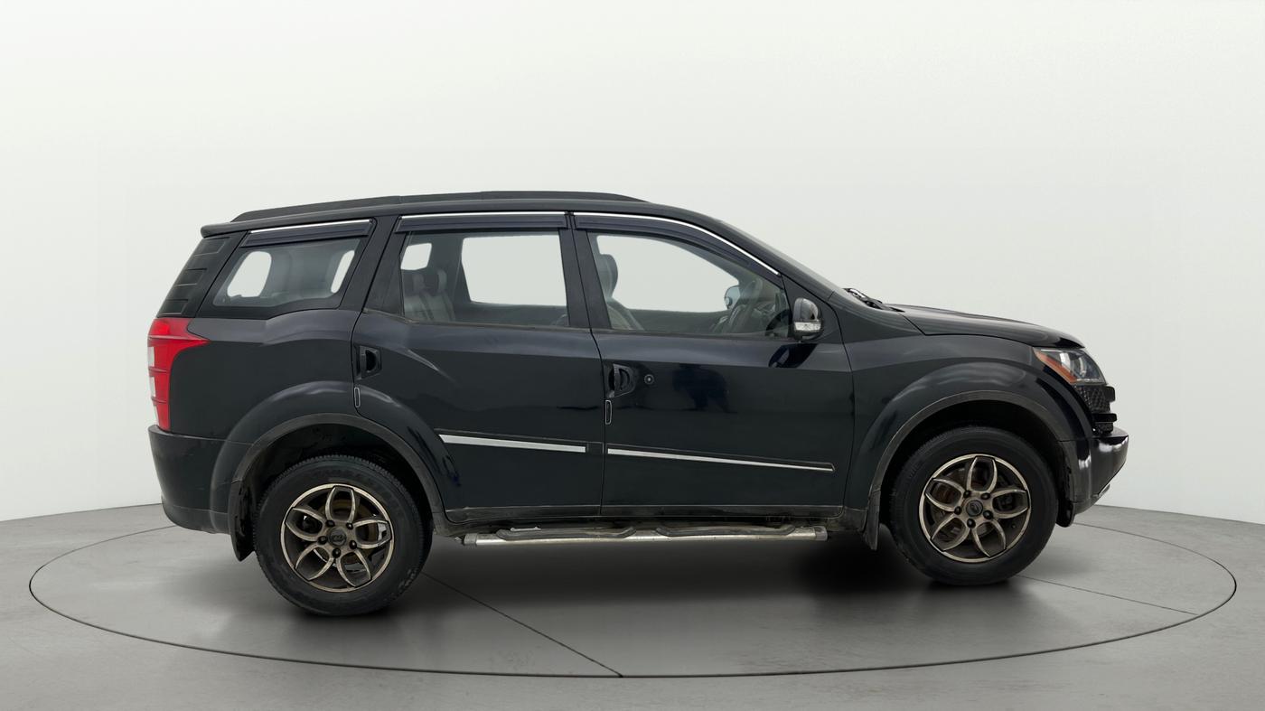 2014 Mahindra XUV500 W6, Diesel, Manual, 78,018 km, Right Side View