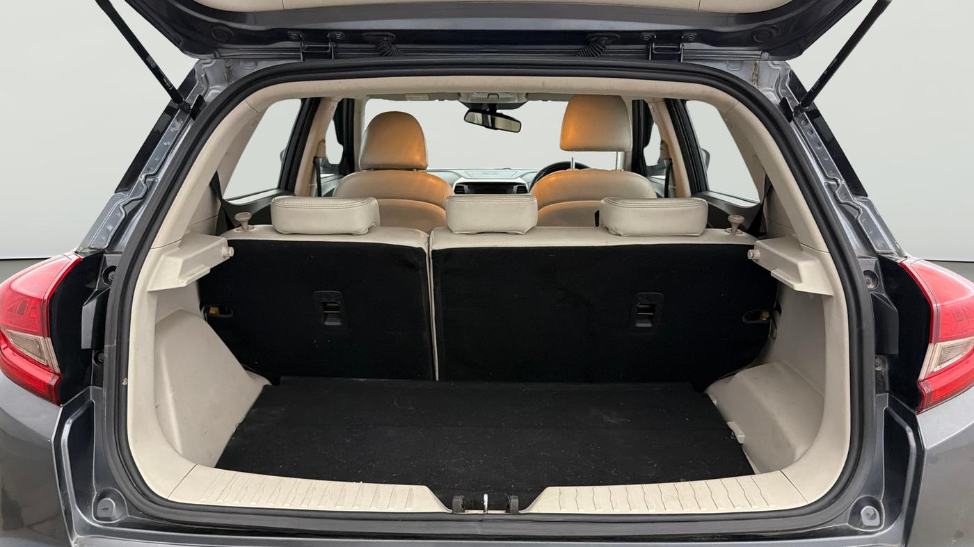 2021 Mahindra XUV300 W8 (O) 1.5 DIESEL, Diesel, Manual, 56,185 km, Boot Open Zoomed View