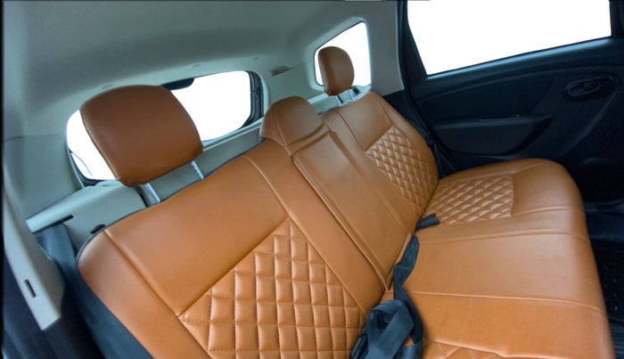 2019 Renault Duster RXS 1.5 PETROL MT, Petrol, Manual, 55,778 km, Right Side Rear Door Cabin