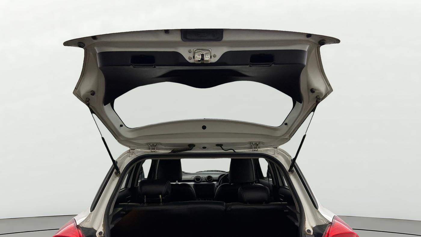 2018 Maruti Swift ZXI AMT, Petrol, Automatic, 51,329 km, Boot Door Open