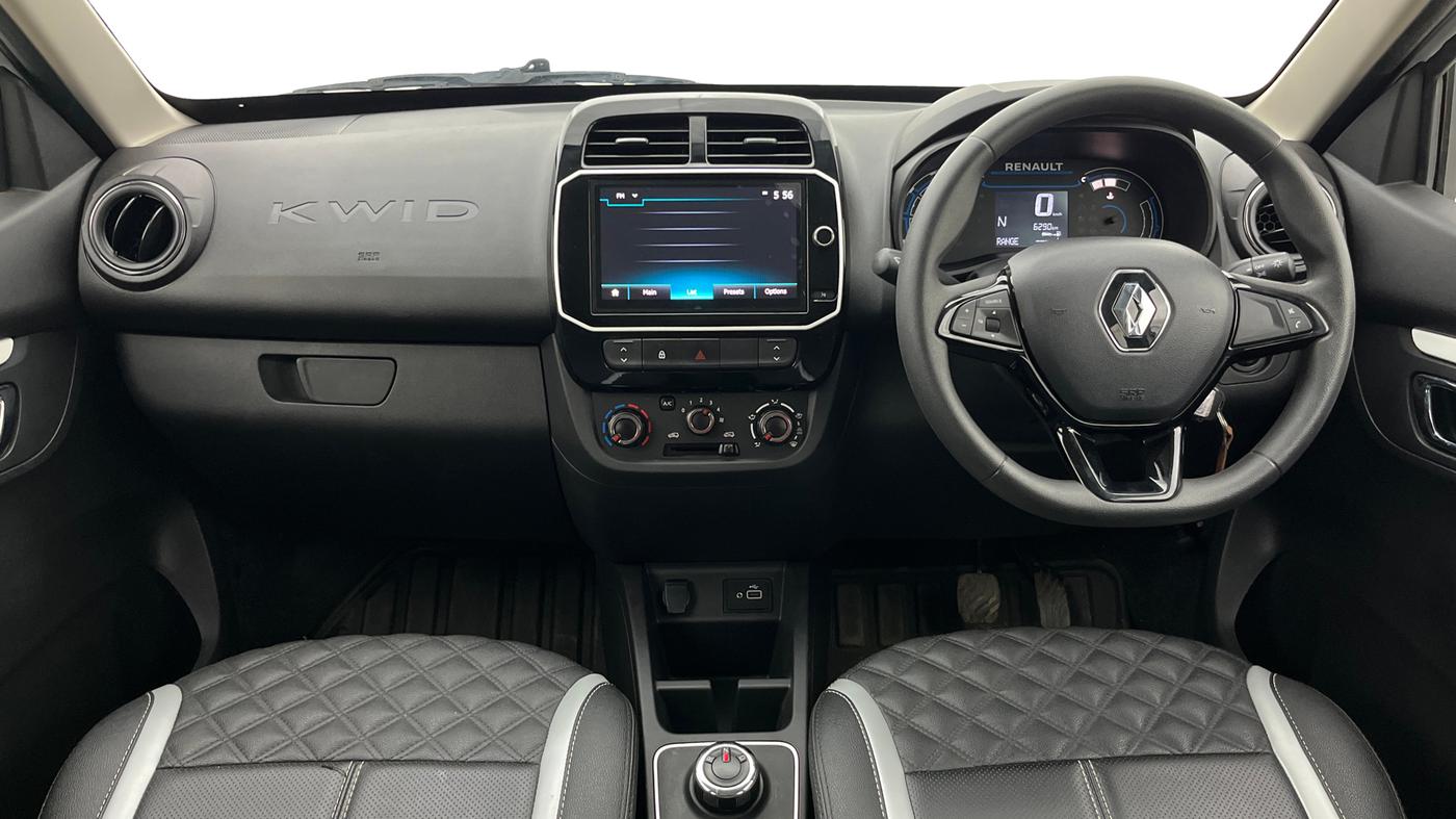 2025 Renault Kwid CLIMBER 1.0 AMT Dual Tone , Petrol, Automatic, 6,290 km, Dashboard