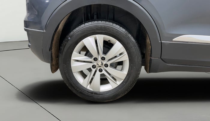 2022 Skoda KUSHAQ AMBITION 1.0L TSI MT, Petrol, Manual, 47,058 km, Right Rear Wheel