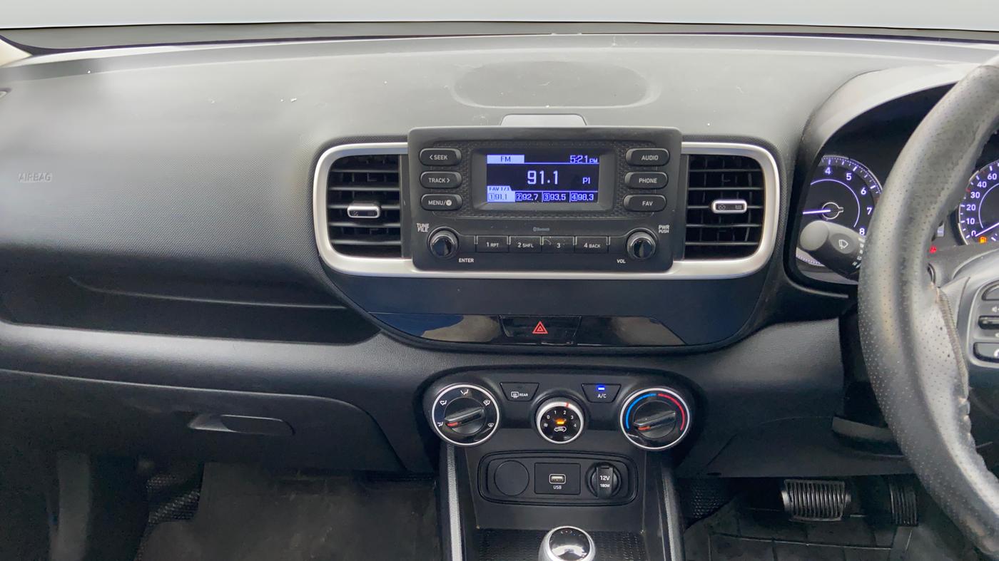 2019 Hyundai VENUE S 1.0 TURBO DCT, Petrol, Automatic, 60,893 km, Air Conditioner