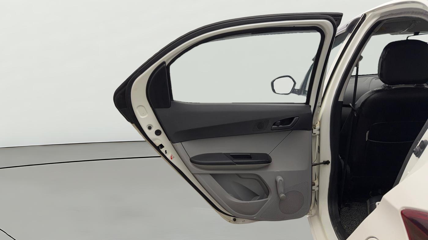 2024 Tata Tiago XE PETROL, Petrol, Manual, 15,368 km, LHS Rear Door