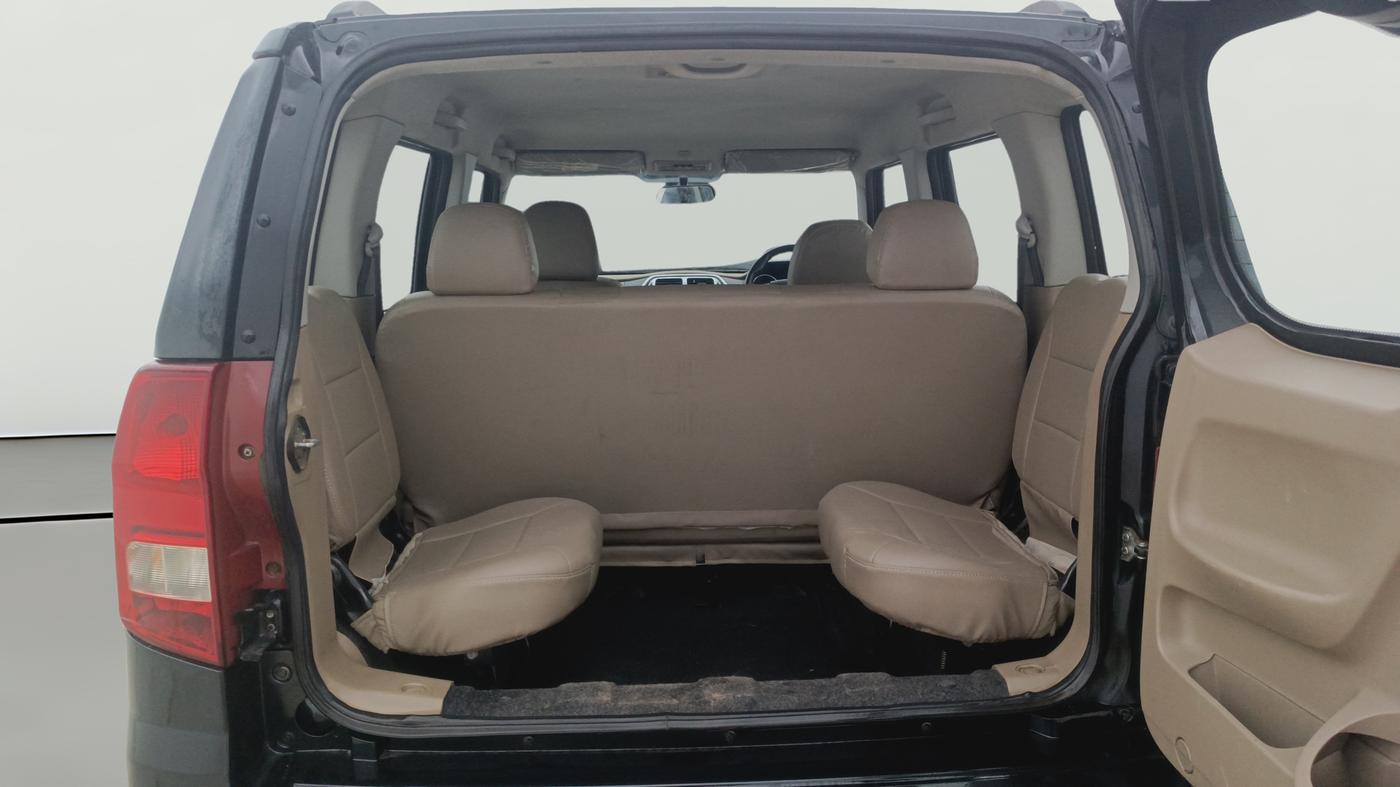 2015 Mahindra TUV300 T8, Diesel, Manual, 1,30,605 km, Boot Open Zoomed View