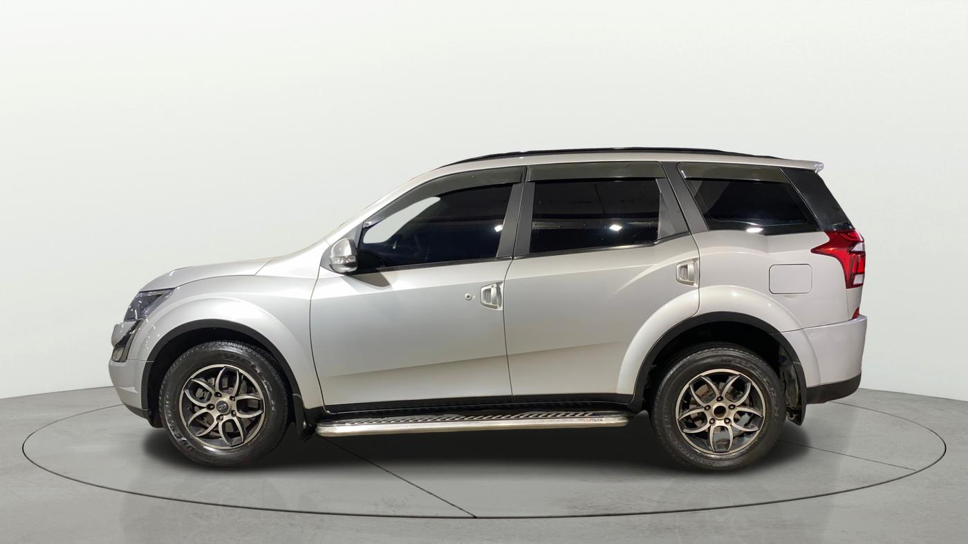2020 Mahindra XUV500 W7, Diesel, Manual, 43,630 km, Left Side