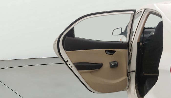 2017 Hyundai Eon SPORTZ, Petrol, Manual, 50,718 km, LHS Rear Door