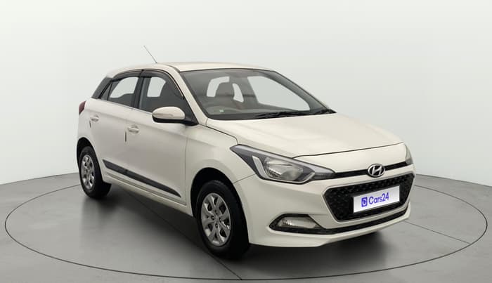 2016 Hyundai Elite i20 SPORTZ 1.4 CRDI, Diesel, Manual, 1,14,860 km, Right Front Diagonal