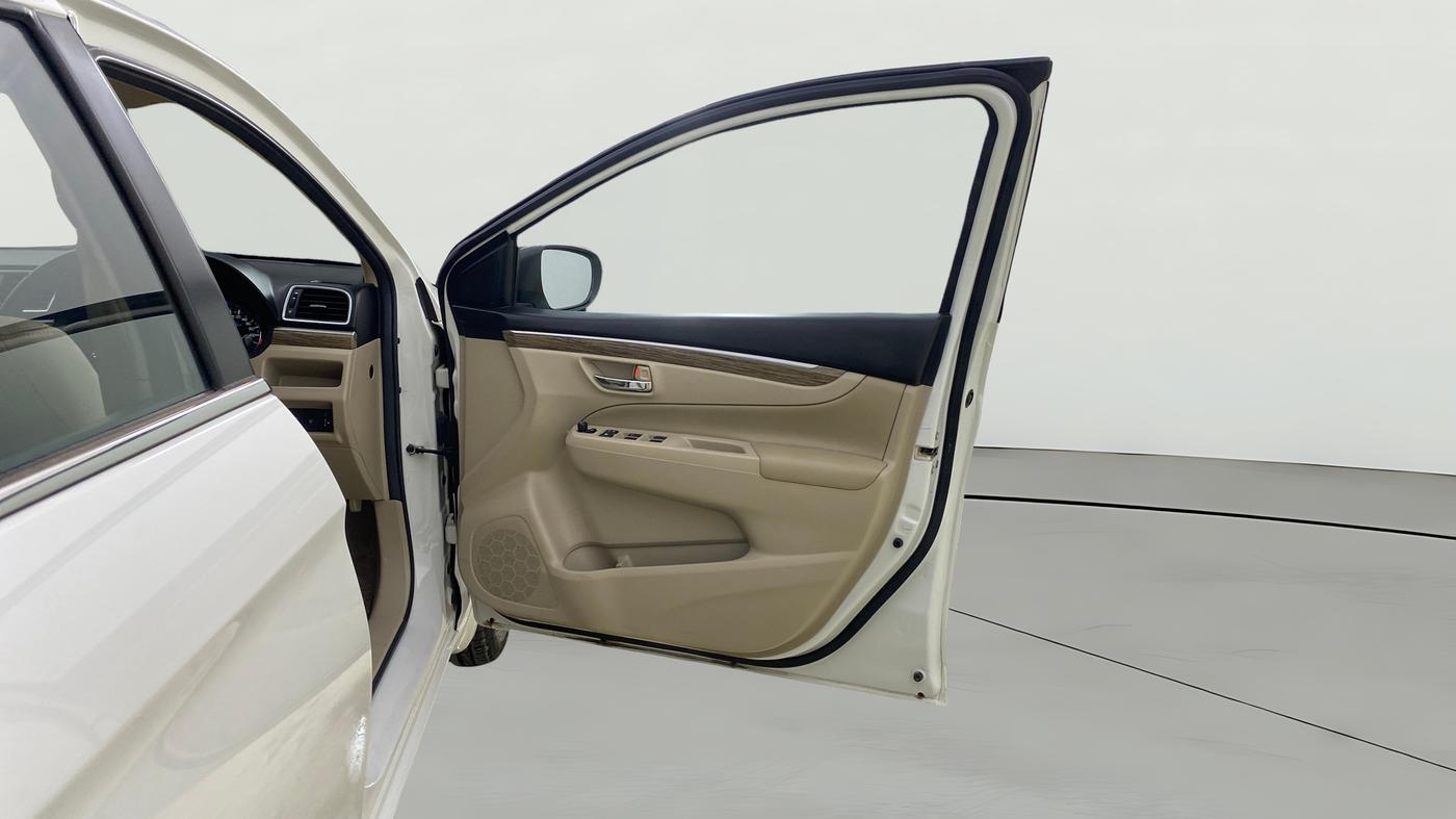 2025 Maruti Ciaz ALPHA 1.5 SHVS PETROL, Petrol, Manual, 9,785 km, RHS Front Door