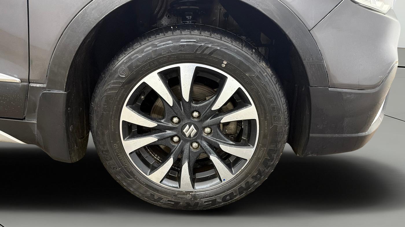 2021 Maruti S Cross ZETA 1.5, Petrol, Manual, 72,773 km, Right Front Wheel