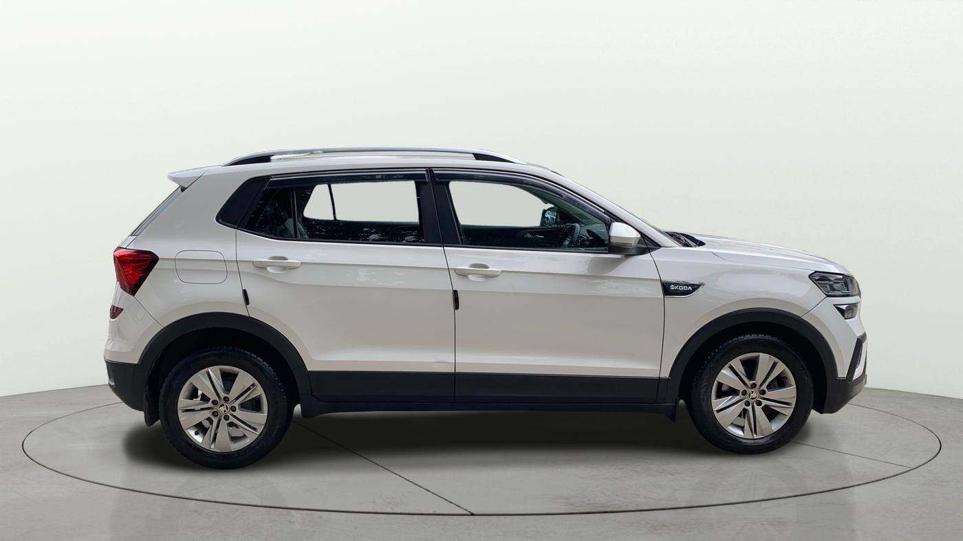 2023 Skoda KUSHAQ AMBITION 1.0L TSI AT, Petrol, Automatic, 25,209 km, Right Side View