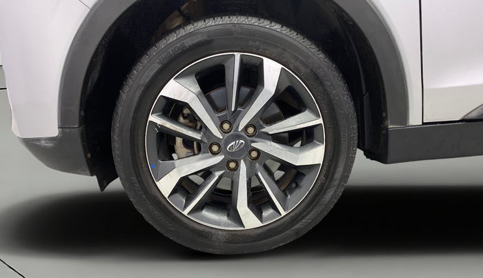 2019 Mahindra XUV300 W8 (O) 1.5 DIESEL, Diesel, Manual, 79,741 km, Left Front Wheel