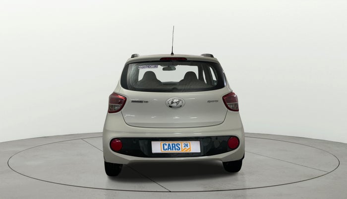 2018 Hyundai Grand i10 SPORTZ AT 1.2 KAPPA VTVT, Petrol, Automatic, 21,613 km, Back/Rear