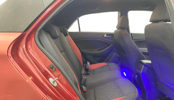 2018 Hyundai Elite i20 ASTA 1.2 DUAL TONE, Petrol, Manual, 30,706 km, Right Side Rear Door Cabin
