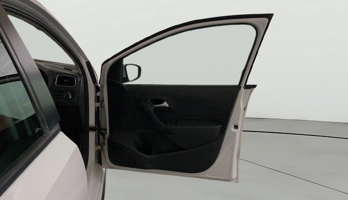 2022 Volkswagen Polo HIGHLINE PLUS 1.0L TSI, Petrol, Manual, 82,569 km, RHS Front Door