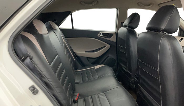 2016 Hyundai Elite i20 ASTA 1.2, Petrol, Manual, 57,956 km, Right Side Rear Door Cabin