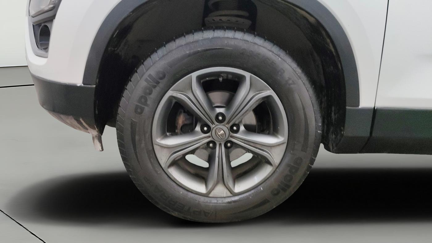 2020 Tata Harrier XT 2.0L KRYOTEC, Diesel, Manual, 65,046 km, Left Front Wheel