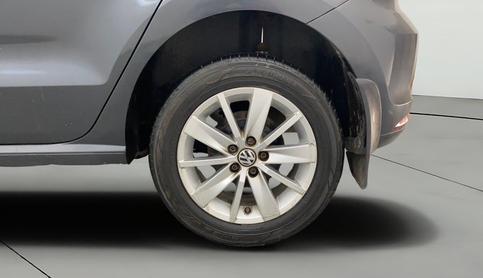 2017 Volkswagen Polo HIGHLINE1.2L, Petrol, Manual, 98,037 km, Left Rear Wheel