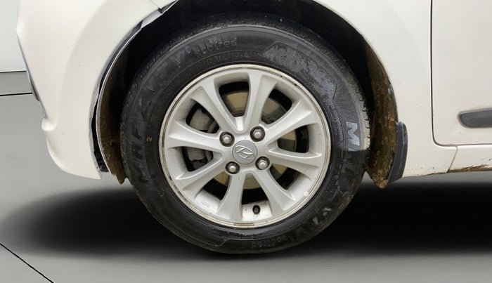 2014 Hyundai Grand i10 ASTA AT 1.2 KAPPA VTVT, CNG, Automatic, 95,515 km, Left Front Wheel