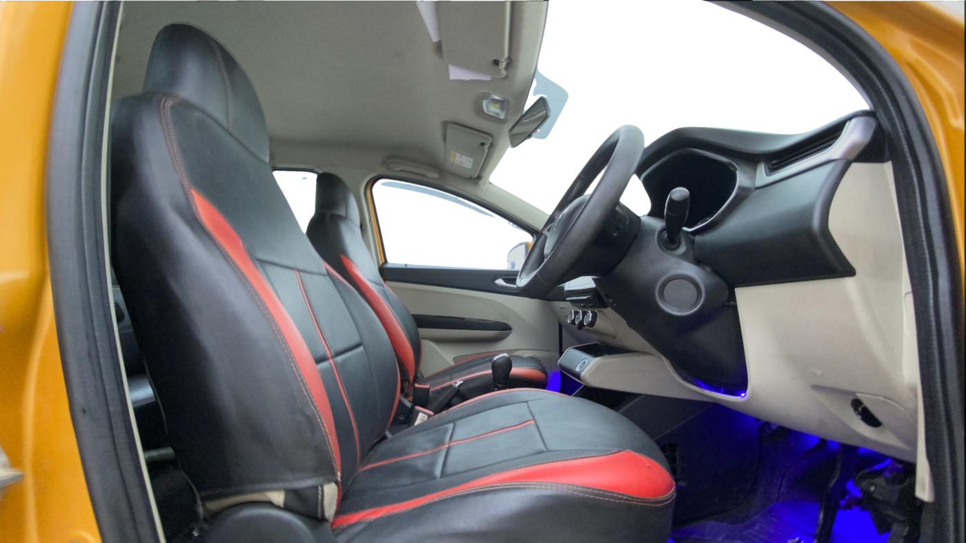 2020 Renault TRIBER RXZ AMT, Petrol, Automatic, 65,431 km, Right Side Front Door Cabin