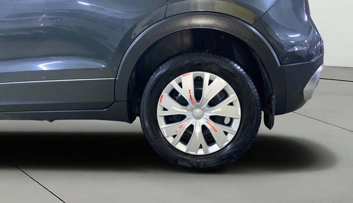 2023 Volkswagen TAIGUN COMFORTLINE 1.0 TSI MT, Petrol, Manual, 12,833 km, Left Rear Wheel