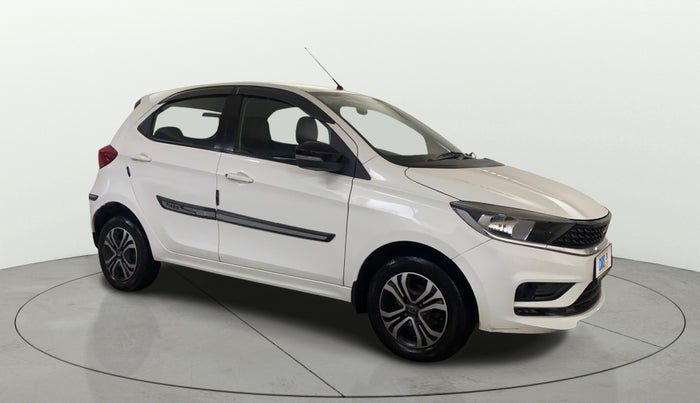 2023 Tata Tiago XT CNG, CNG, Manual, 27,707 km, Right Front Diagonal