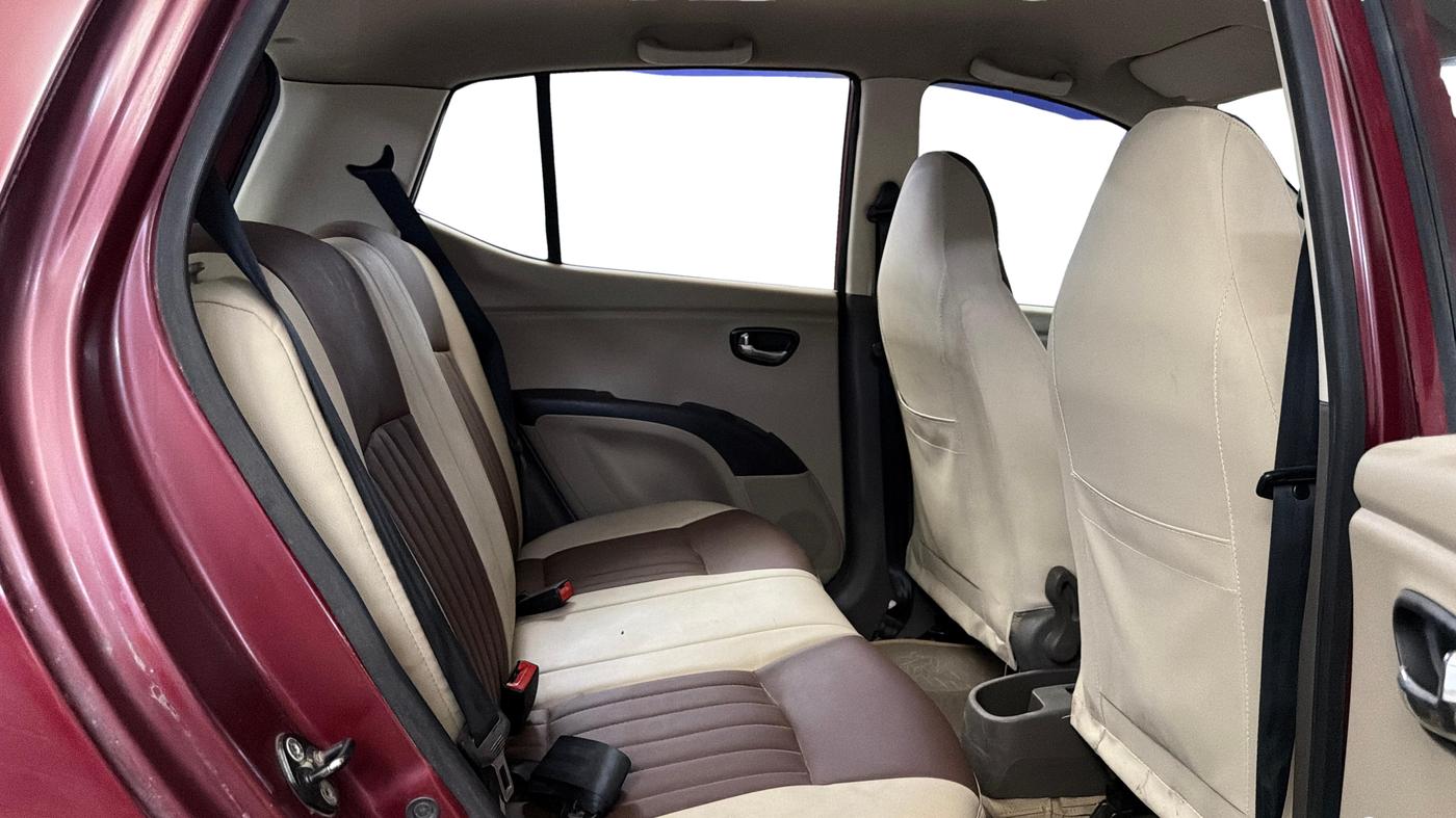 2015 Hyundai Grand i10 SPORTS EDITION 1.2L KAPPA VTVT, Petrol, Manual, 91,133 km, Right Side Rear Door Cabin