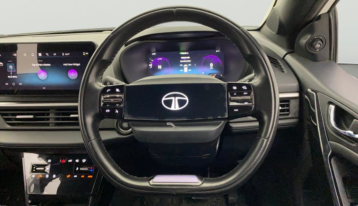 2023 Tata NEXON FEARLESS SUNROOF AMT DUAL TONE 1.5 DIESEL, Diesel, Automatic, 43,327 km, Steering Wheel Close Up