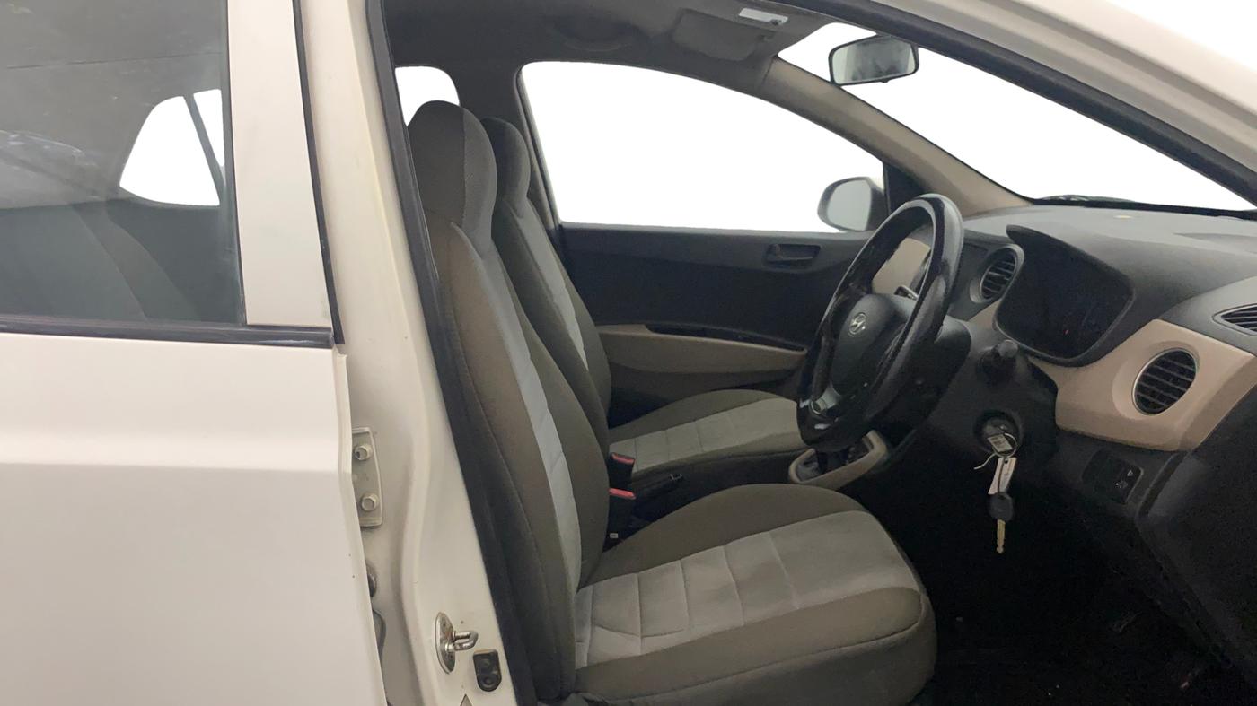 2015 Hyundai Grand i10 MAGNA 1.2 KAPPA VTVT, Petrol, Manual, 1,12,609 km, Right Side Front Door Cabin