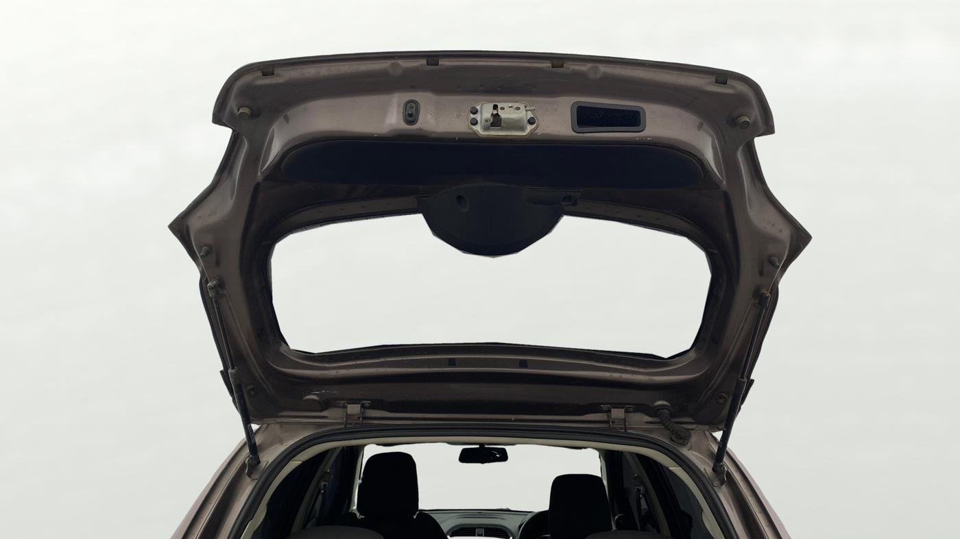 2018 Tata Tiago XZ PETROL, Petrol, Manual, 84,913 km, Boot Door Open