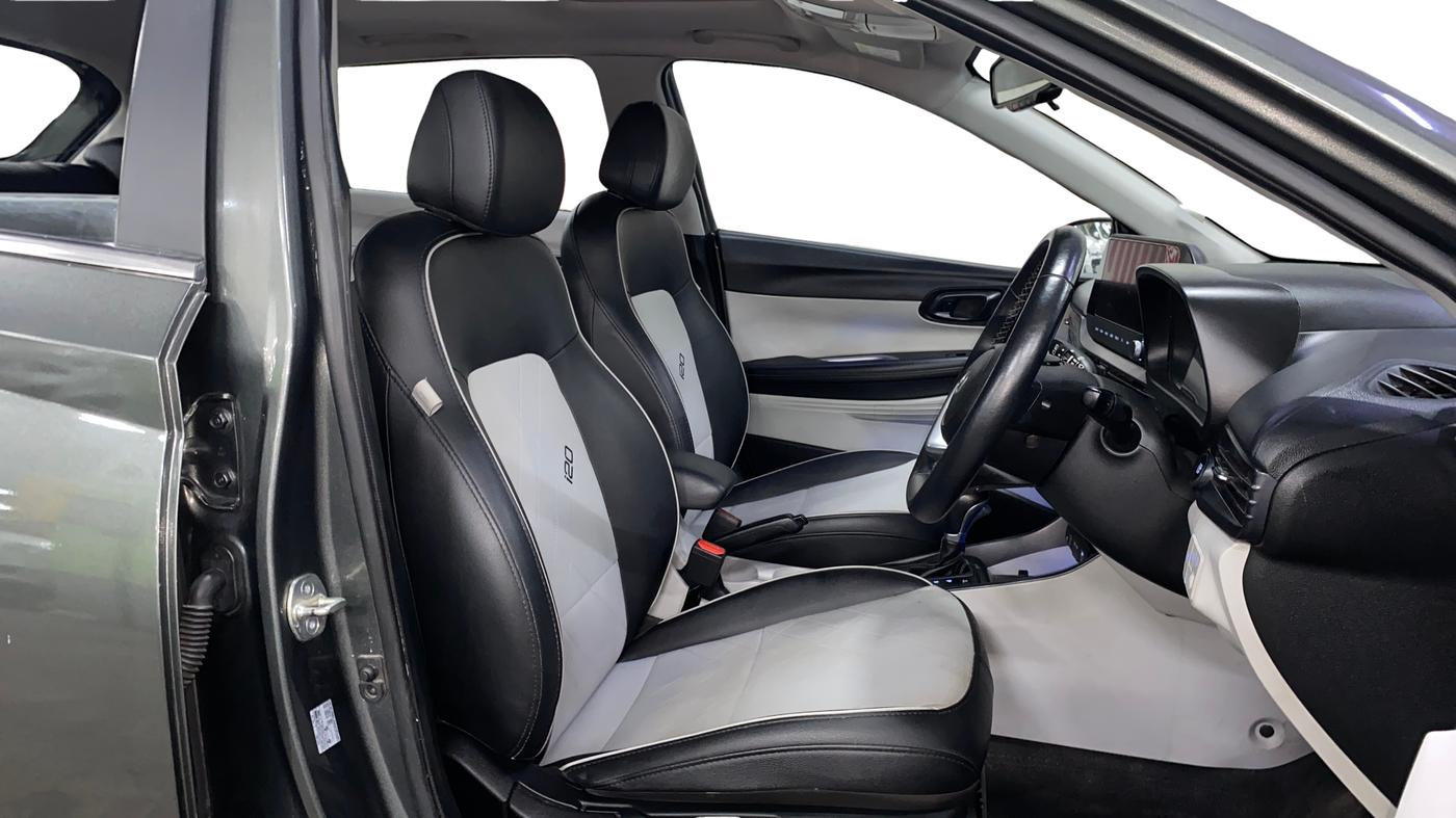 2023 Hyundai NEW I20 ASTA (O) 1.2 IVT, Petrol, Automatic, 8,812 km, Right Side Front Door Cabin