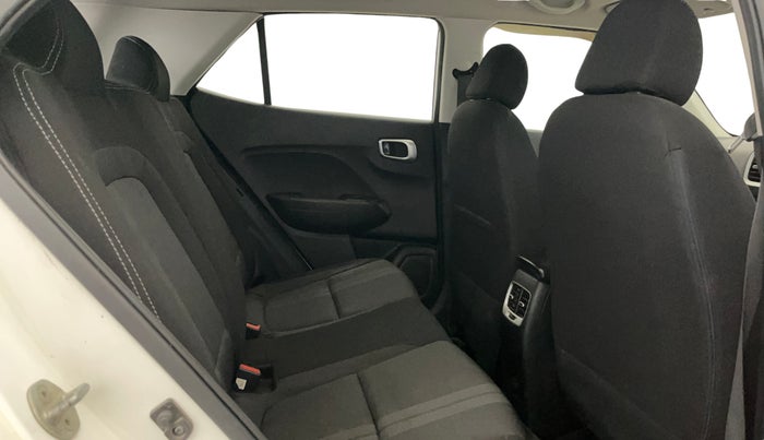 2020 Hyundai VENUE S 1.0 TURBO MT, Petrol, Manual, 97,125 km, Right Side Rear Door Cabin