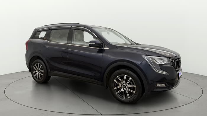 2024 Mahindra XUV700 AX 7 P MT 7 STR, Petrol, Manual, 36,126 km, Right Front Diagonal