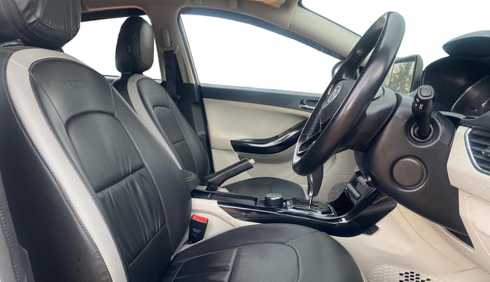 2021 Tata NEXON XZA PLUS SUNROOF PETROL, Petrol, Automatic, 69,092 km, Right Side Front Door Cabin