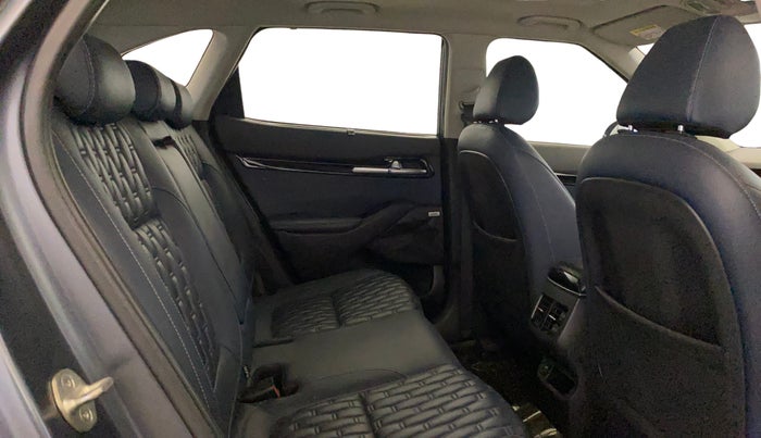 2021 KIA SELTOS X LINE 1.4 PETROL DCT, Petrol, Automatic, 37,621 km, Right Side Rear Door Cabin